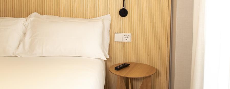 Chambre double avec balcon (lit double) Chambre double avec balcon (lit double)